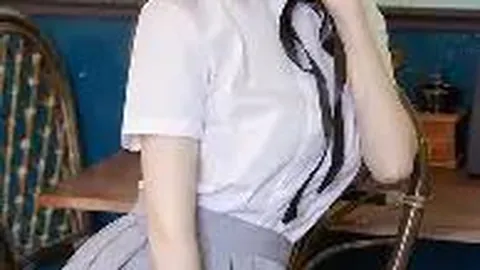 罗技G PRO X Superlight 2c 鼠标海外电商亮相，紧凑型53g设计引关注